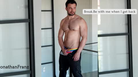 Snapshot of jonathanfranz123 chatting on 12/28/24, 05:23 jonathanfranz123 online show from 12/28/24, 05:23