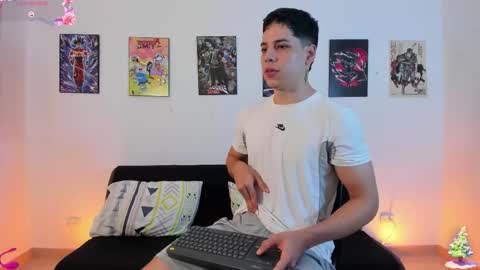 Instagram jonathanfit14 online show from 12/20/25, 01:07