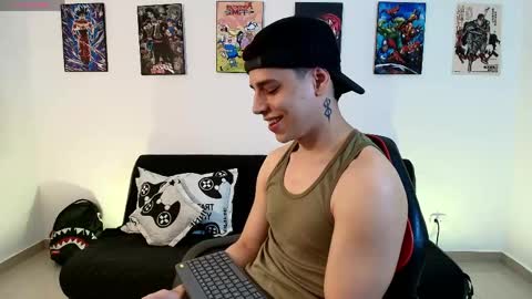 Instagram jonathanfit14 online show from 04/21/26, 01:42