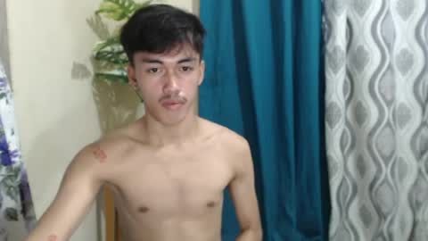 Snapshot of jonel_xx chatting on 07/10/26, 10:45 jonel online show from 07/10/26, 10:45