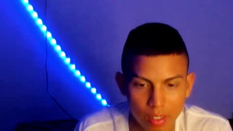 Snapshot of jonesgowther chatting on 01/19/25, 01:53 jonesgowther online show from 01/19/25, 01:53