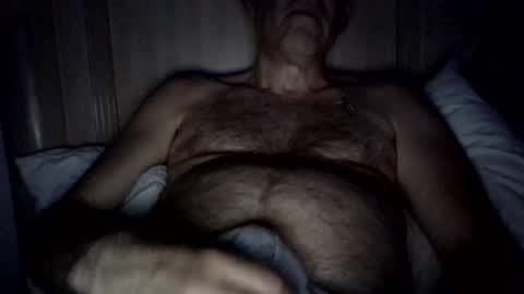 Snapshot of jonlovespussy6969 chatting on 06/12/26, 02:43 John loves pussy online show from 06/12/26, 02:43