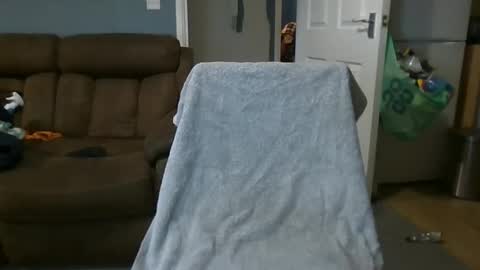 jonlow1 online show from 03/04/25, 07:51