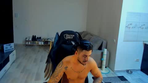 jonnyporn1 online show from 11/14/25, 04:55