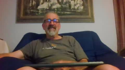 Snapshot of jony_five chatting on 05/06/26, 12:30 Jon online show from 05/06/26, 12:30