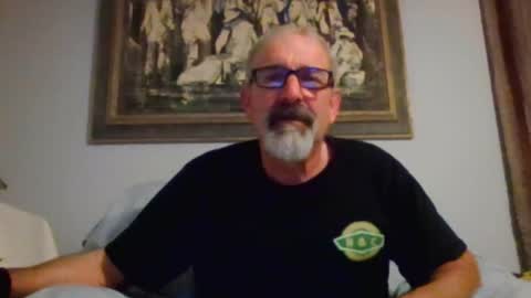 Snapshot of jony_five chatting on 06/06/26, 12:27 Jon online show from 06/06/26, 12:27