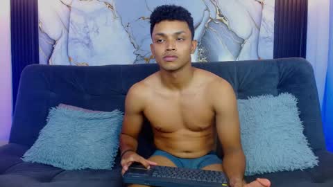 jordan_taye online show from 04/21/26, 01:18