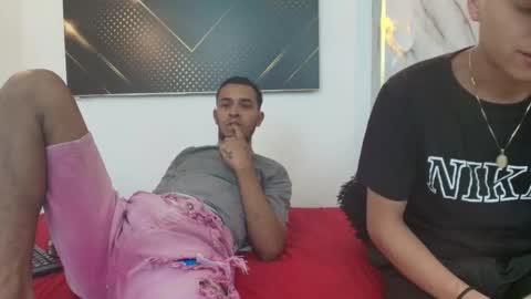 Snapshot of jordanandandrew chatting on 10/21/25, 08:42 jordanandandrew online show from 10/21/25, 08:42