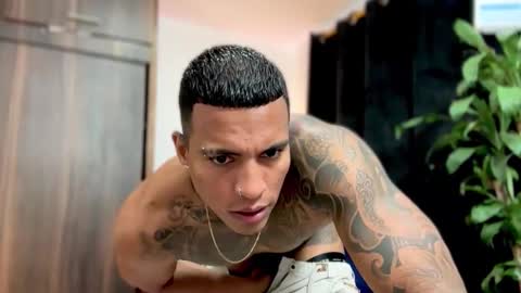    Schedule   3 pm - 10pm   OfflineTuesday and Wednesday online show from 11/11/25, 05:13