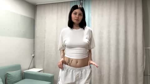 Aria online show from 03/19/26, 05:28