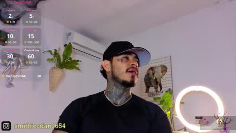 Snapshot of jordansmiith_ chatting on 10/21/25, 08:42 Jordan Smith online show from 10/21/25, 08:42