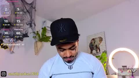 Snapshot of jordansmiith_ chatting on 10/23/25, 09:24 Jordan Smith online show from 10/23/25, 09:24