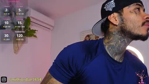 Snapshot of jordansmiith_ chatting on 10/26/25, 02:56 Jordan Smith online show from 10/26/25, 02:56