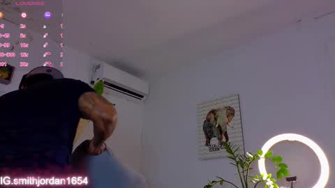 Snapshot of jordansmiith_ chatting on 11/25/25, 08:20 Jordan Smith online show from 11/25/25, 08:20