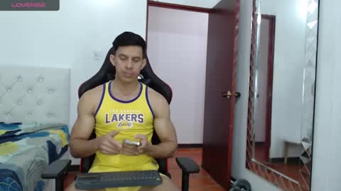 jose_rumbero91 online show from 02/20/25, 12:15