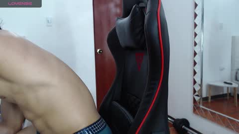 jose_rumbero91 online show from 03/12/25, 06:33