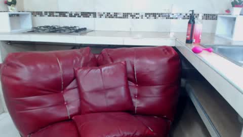 Snapshot of jose_sexycumm chatting on 02/16/25, 01:03 jose_sexycumm online show from 02/16/25, 01:03