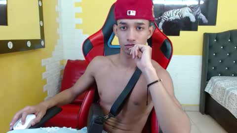 Snapshot of jose_sexycumm chatting on 09/30/25, 07:19 jose_sexycumm online show from 09/30/25, 07:19