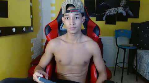 Snapshot of jose_sexycumm chatting on 10/07/25, 07:44 jose_sexycumm online show from 10/07/25, 07:44