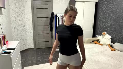 Eli online show from 04/25/26, 11:24