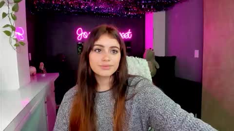 Snapshot of joselynsweet chatting on 09/14/25, 02:44 Sofia Garcia online show from 09/14/25, 02:44