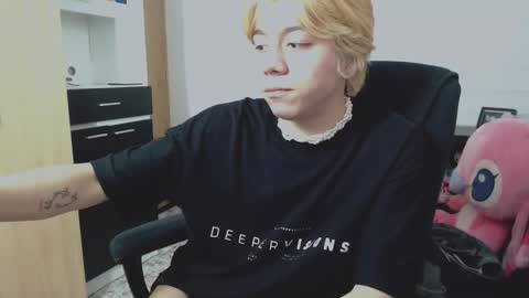 Snapshot of joseon_cute chatting on 05/14/26, 01:01 joseon_cute online show from 05/14/26, 01:01