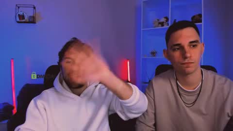 joseph_bear_ online show from 11/24/25, 07:57