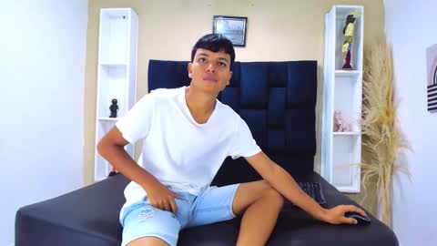 Snapshot of joseph_gonzalez chatting on 12/16/25, 07:52 Joseph Gonzalez online show from 12/16/25, 07:52