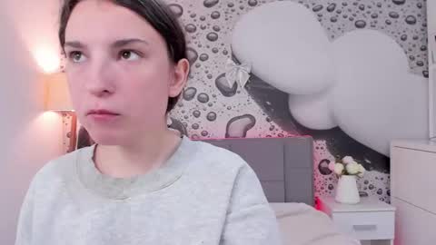 Josephine online show from 04/17/26, 12:19