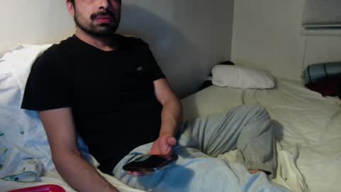 Snapshot of josephs1990 chatting on 01/03/25, 02:32 josephs1990 online show from 01/03/25, 02:32