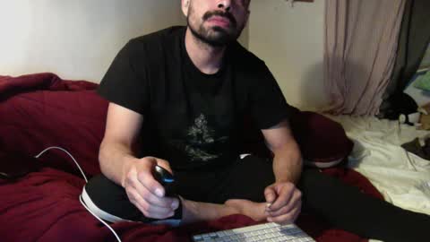 Snapshot of josephs1990 chatting on 01/12/25, 05:13 josephs1990 online show from 01/12/25, 05:13