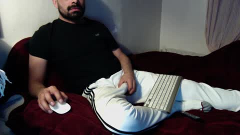 Snapshot of josephs1990 chatting on 01/15/25, 05:08 josephs1990 online show from 01/15/25, 05:08