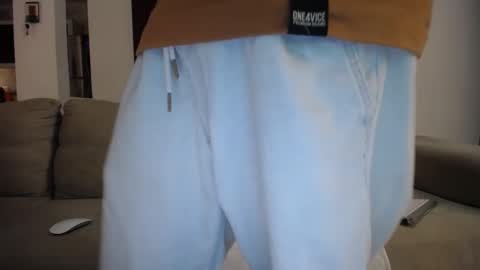 Snapshot of josezaens_ chatting on 10/05/25, 11:02 josezaens_ online show from 10/05/25, 11:02