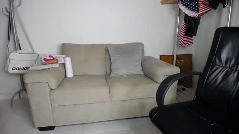 Snapshot of josezaens_ chatting on 10/13/25, 09:53 josezaens_ online show from 10/13/25, 09:53