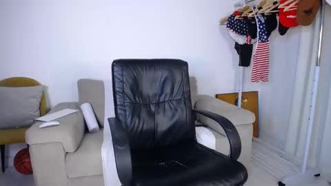 josezaens_ online show from 11/05/25, 09:59