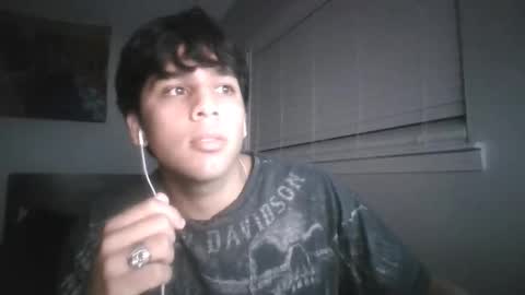 Snapshot of josh372060 chatting on 06/11/26, 02:33 josh372060 online show from 06/11/26, 02:33