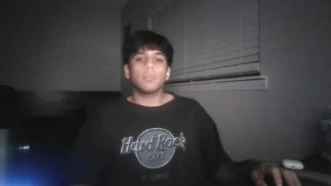 Snapshot of josh372060 chatting on 07/23/26, 02:31 josh372060 online show from 07/23/26, 02:31