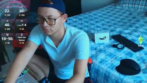 Snapshot of josh_18cm chatting on 10/18/25, 10:10 josh_18cm online show from 10/18/25, 10:10