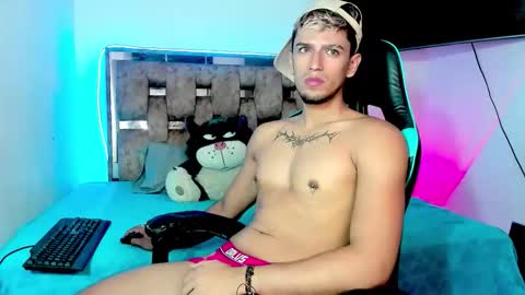 Snapshot of josh_cam99 chatting on 11/08/25, 11:03 JOSH online show from 11/08/25, 11:03