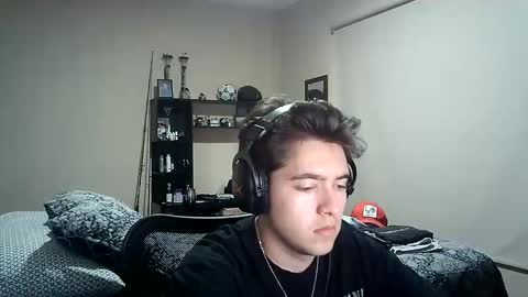 Snapshot of josh_fucks420 chatting on 10/14/25, 07:58 Josh online show from 10/14/25, 07:58