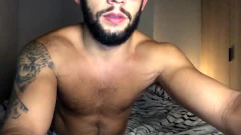 Snapshot of josh_xo chatting on 09/28/25, 07:19 josh_xo online show from 09/28/25, 07:19