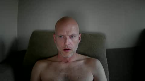 Snapshot of joshking2017 chatting on 12/26/24, 09:04 joshking2017 online show from 12/26/24, 09:04