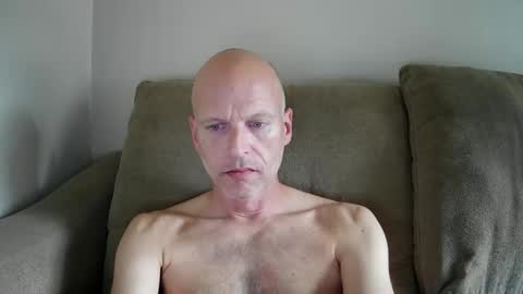 Snapshot of joshking2017 chatting on 10/26/25, 04:13 joshking2017 online show from 10/26/25, 04:13