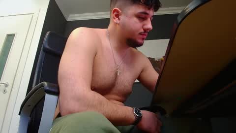 Snapshot of joshknights chatting on 01/29/25, 09:33 JoshKnight online show from 01/29/25, 09:33