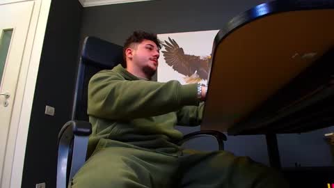 Snapshot of joshknights chatting on 03/10/25, 08:15 JoshKnight online show from 03/10/25, 08:15