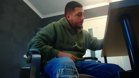 Snapshot of joshknights chatting on 09/19/25, 04:47 JoshKnight online show from 09/19/25, 04:47