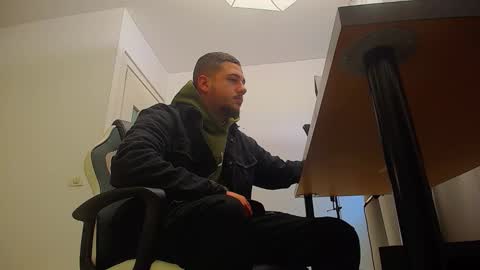 Snapshot of joshknights chatting on 10/03/25, 05:04 JoshKnight online show from 10/03/25, 05:04