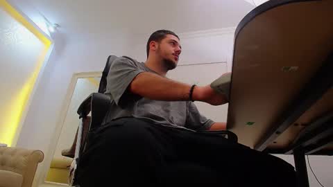 Snapshot of joshknights chatting on 10/24/25, 05:15 JoshKnight online show from 10/24/25, 05:15