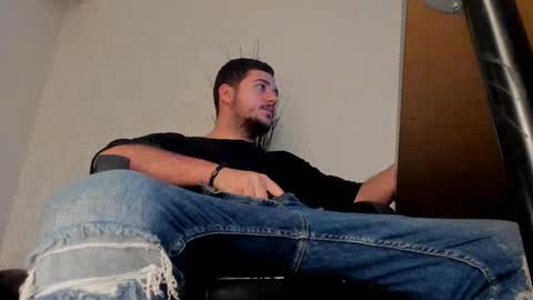 Snapshot of joshknights chatting on 11/05/25, 06:35 JoshKnight online show from 11/05/25, 06:35