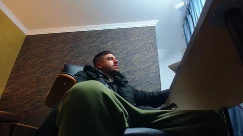 Snapshot of joshknights chatting on 12/05/25, 06:11 JoshKnight online show from 12/05/25, 06:11